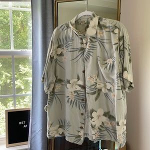 Tommy Bahama light blue floral button down